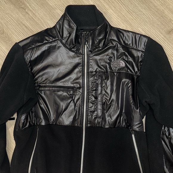 North Face Jacket - Picture 2 of 6